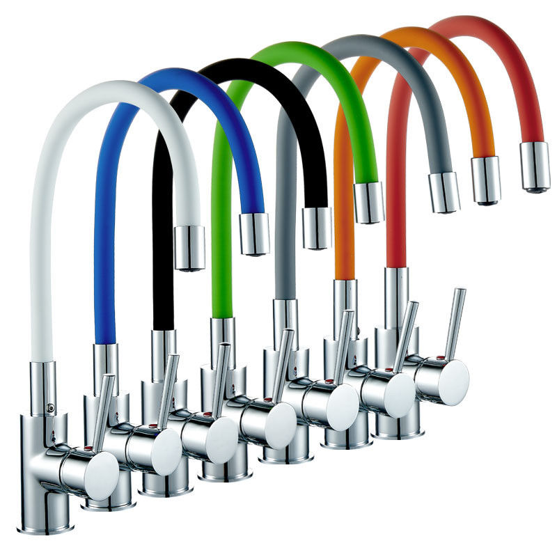 Pivot simple de Chrome 360 de mélangeur de robinet de cuisine de poignée de tuyau coloré flexible